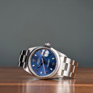 Rolex Oyster Perpetual Date 15200 [1320 584] Front