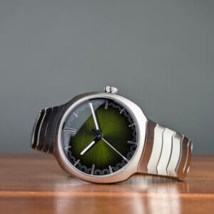 H. Moser and Cie Streamliner Centre Seconds 6201 1200 [1018 702] Front2
